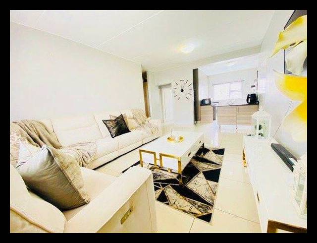 2 BEDROOM APARTMENT FOR SALE IN BLUE HILLS